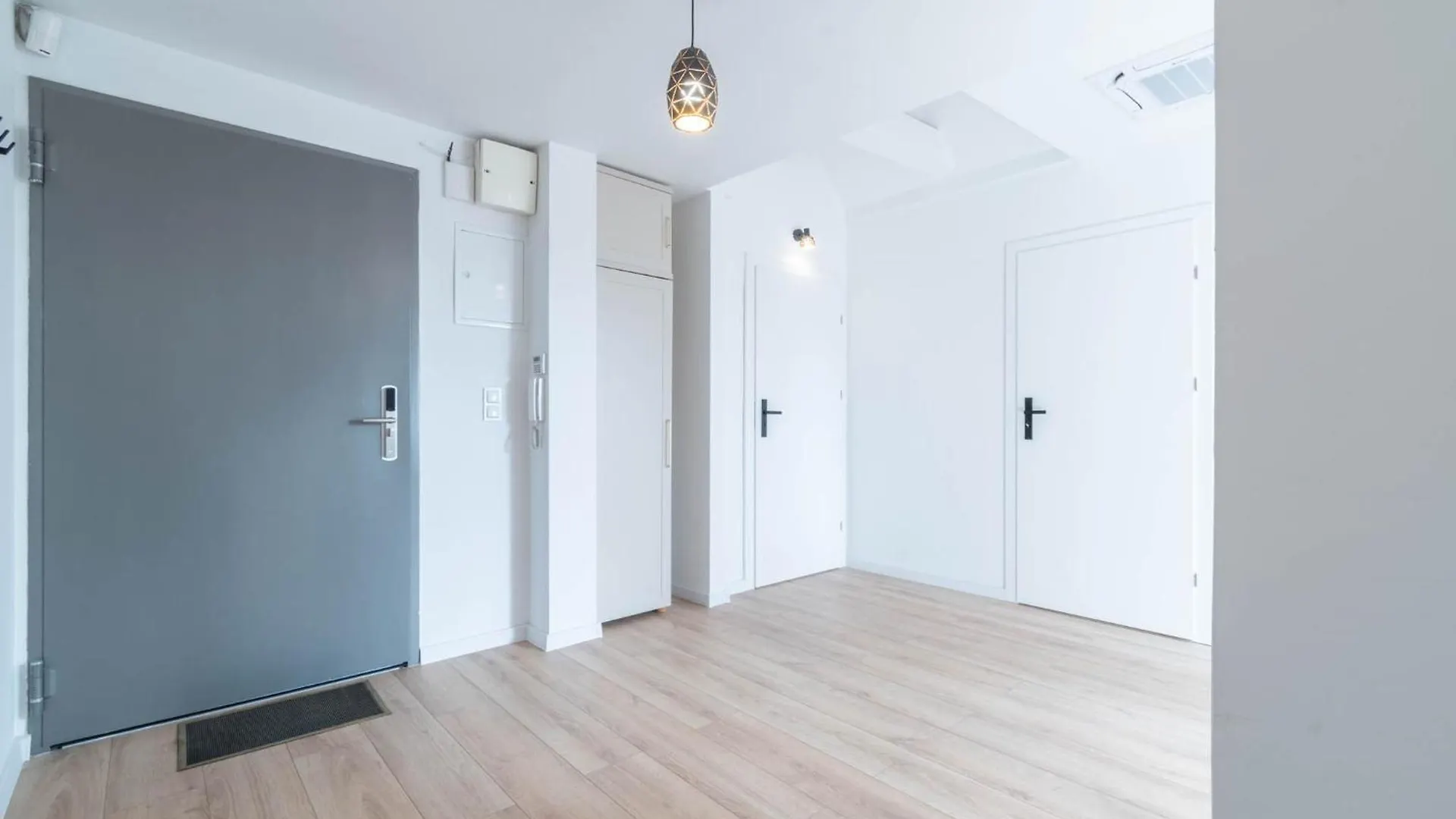 Azarentier4 Daire Poznan