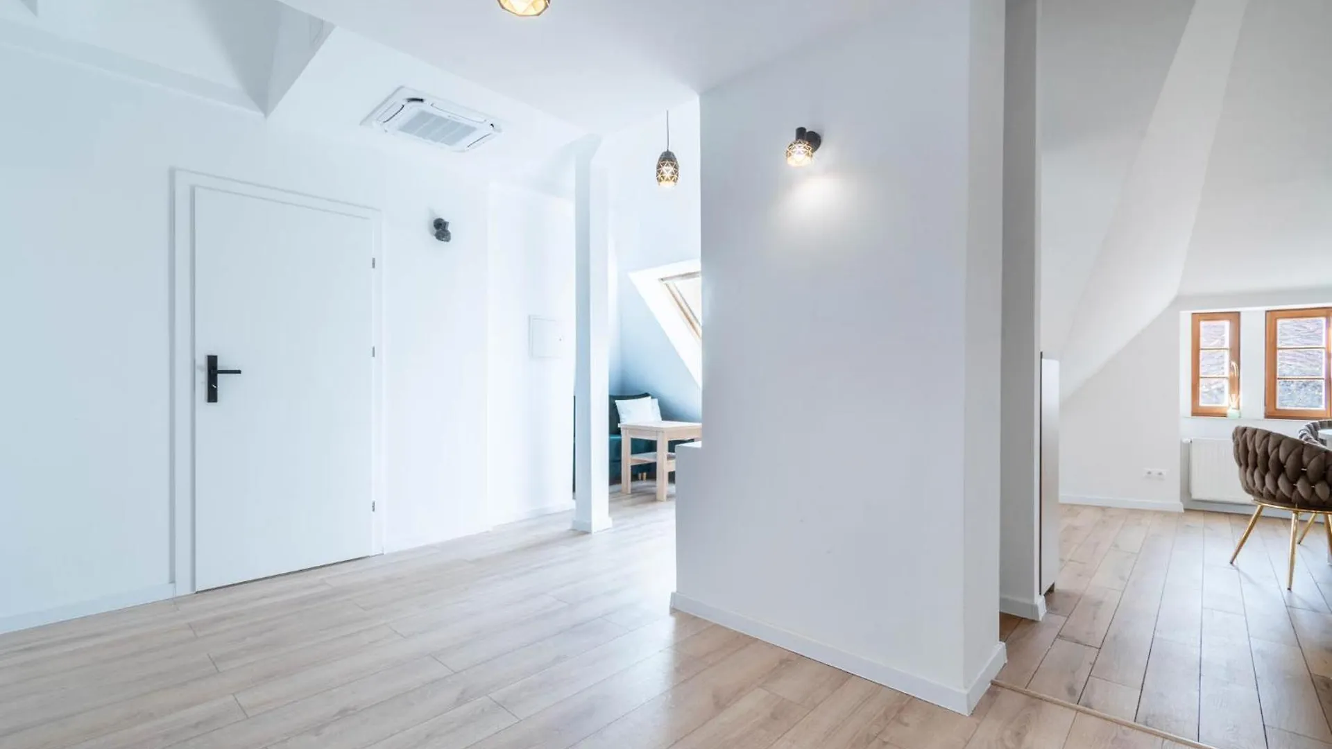 Azarentier4 Daire Poznan Polonya