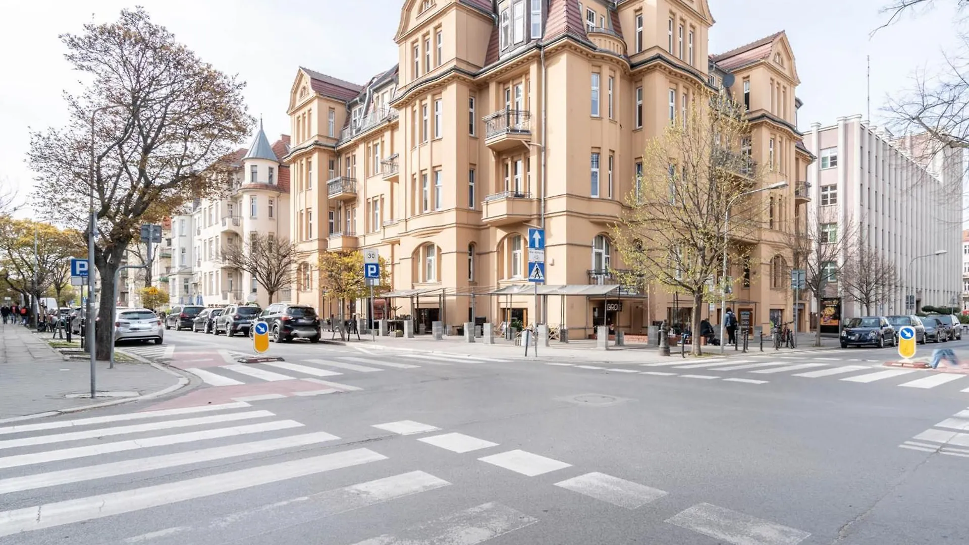 Azarentier4 Daire Poznan